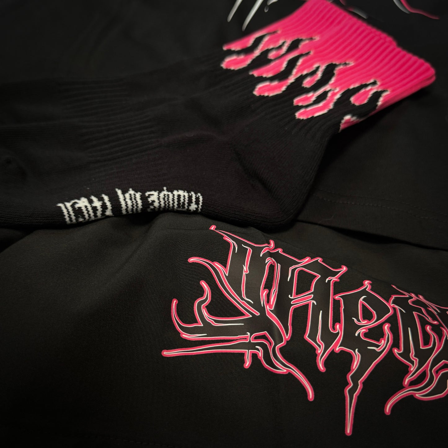 stay metl sports shorts — pink
