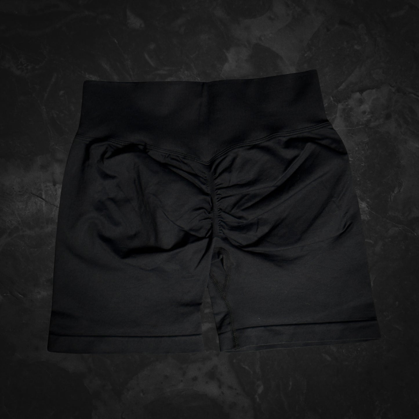 stay metl scrunch shorts — pink