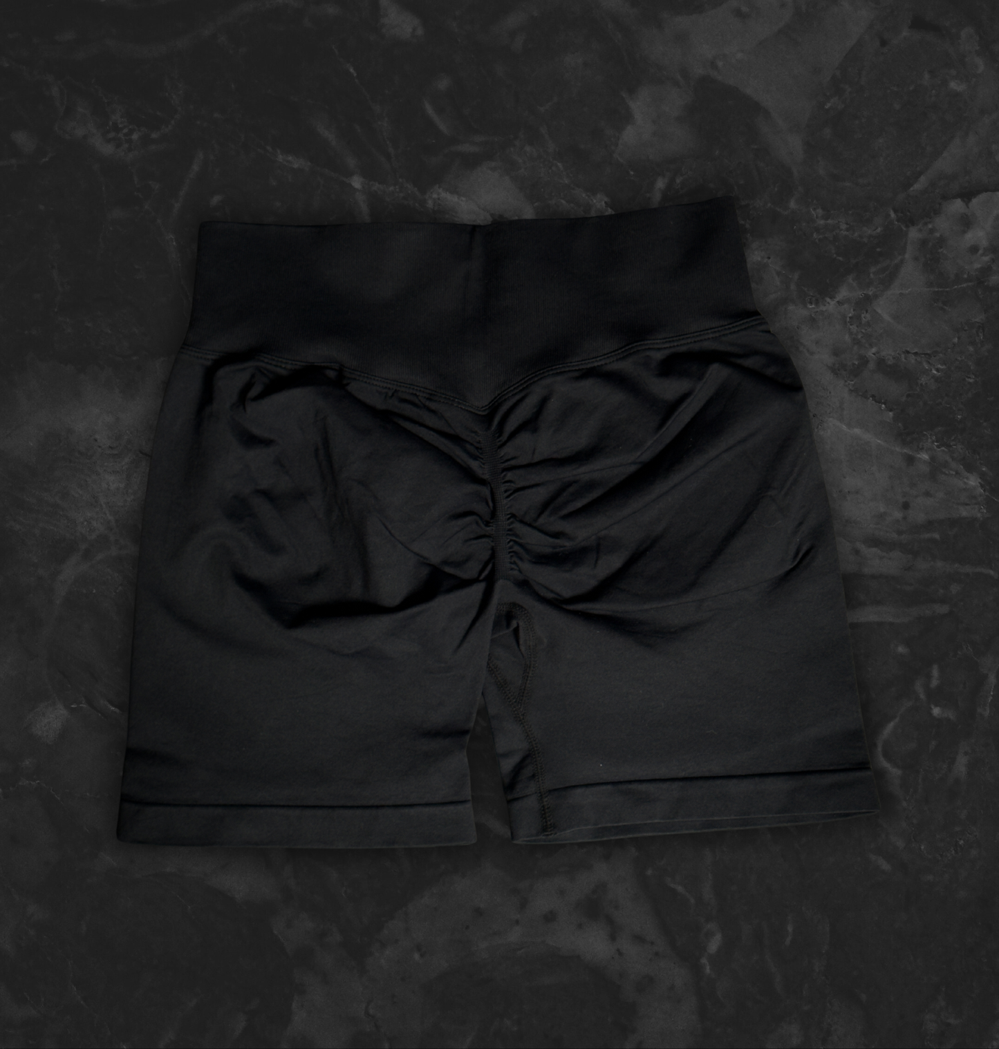 stay metl scrunch shorts