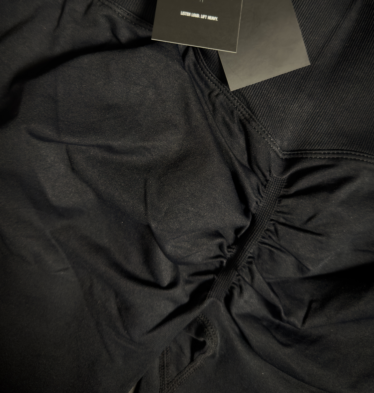 stay metl scrunch shorts